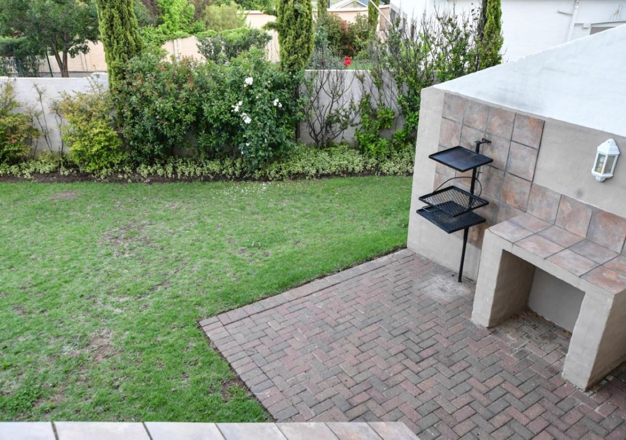 The Clarens Place Ngoại thất bức ảnh